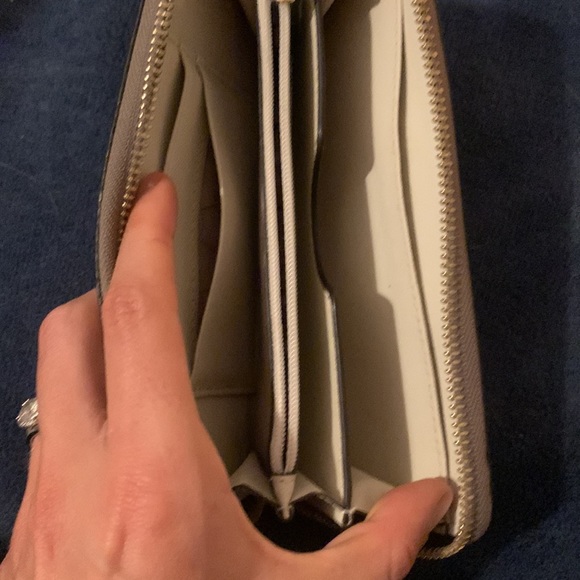 Michael Kors Snakeskin wallet Jet Set Travel Large Multifunction Phone Case - Picture 7 of 9